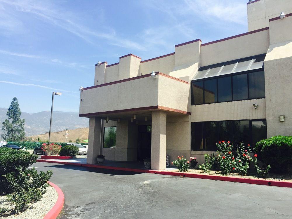 San Bernandino Inn & Suites San Bernardino Eksteriør bilde