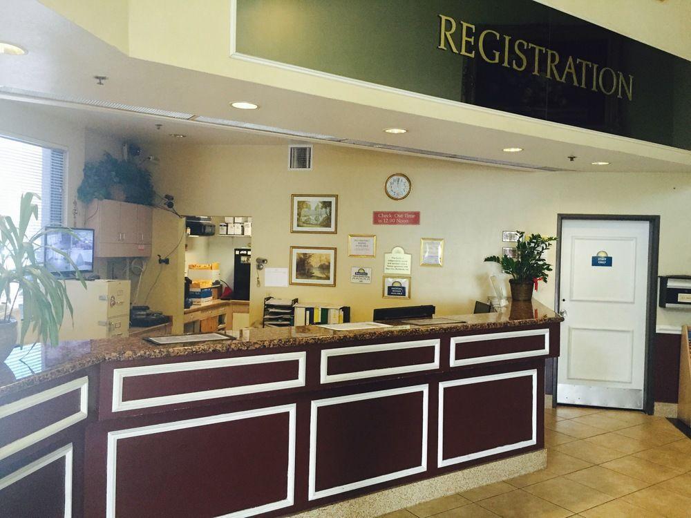 San Bernandino Inn & Suites San Bernardino Eksteriør bilde