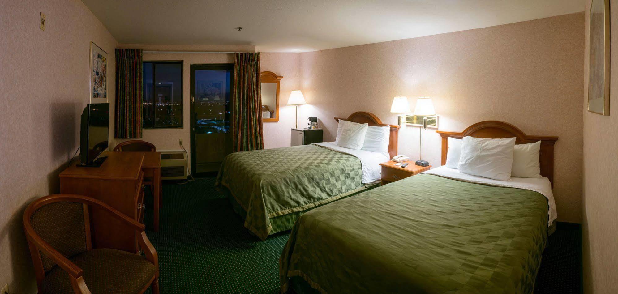San Bernandino Inn & Suites San Bernardino Eksteriør bilde