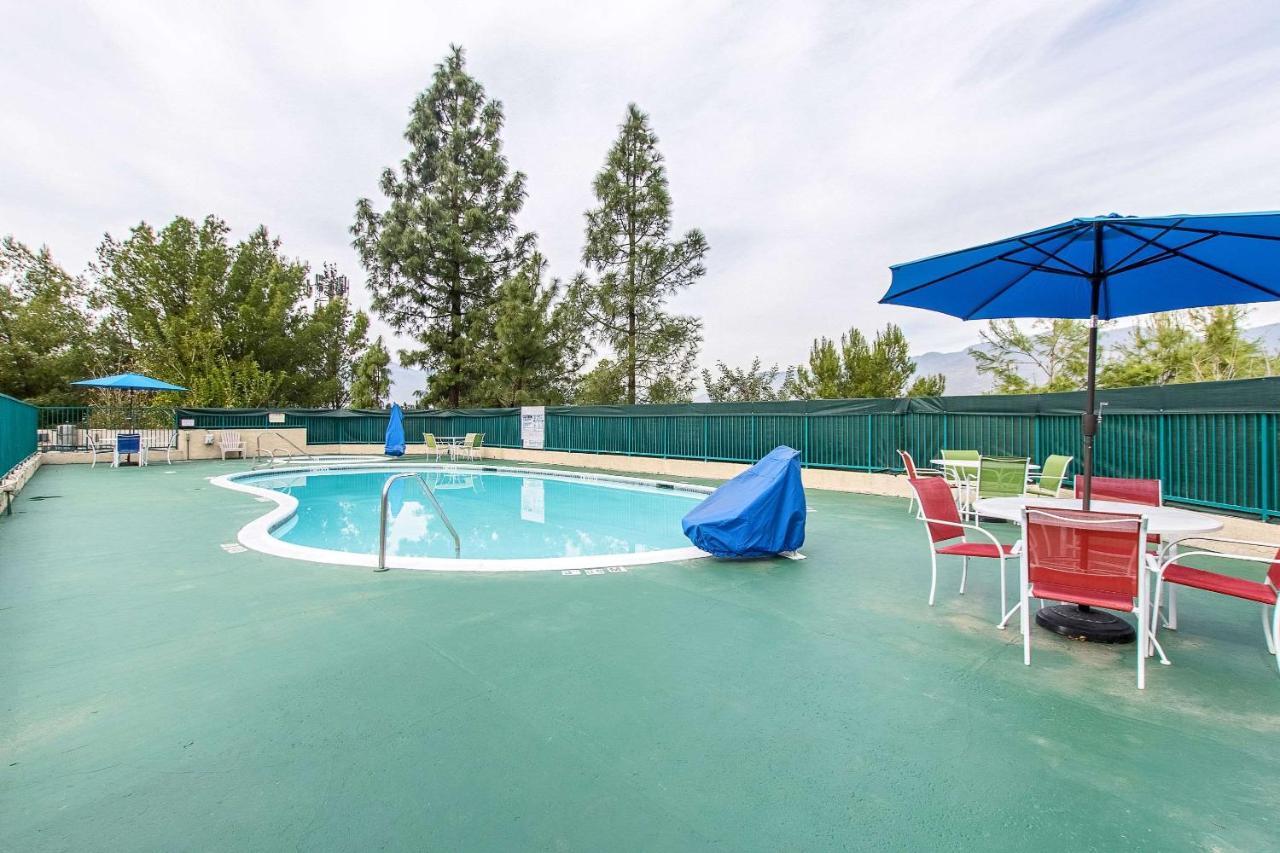 San Bernandino Inn & Suites San Bernardino Eksteriør bilde