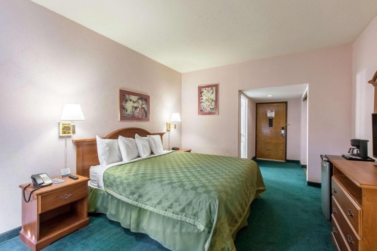 San Bernandino Inn & Suites San Bernardino Eksteriør bilde
