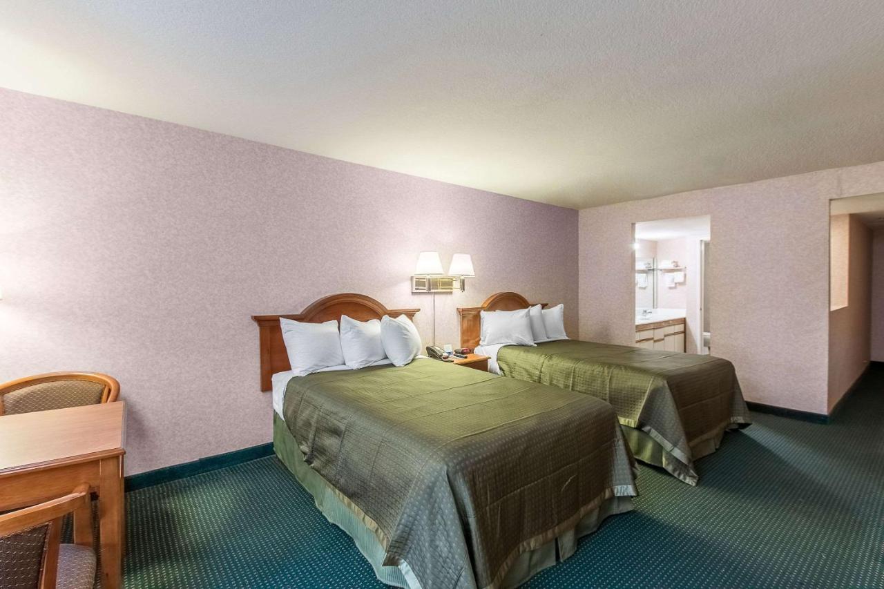 San Bernandino Inn & Suites San Bernardino Eksteriør bilde